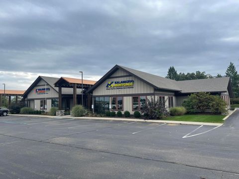 2425 S 11th Street Kalamazoo MI 49009