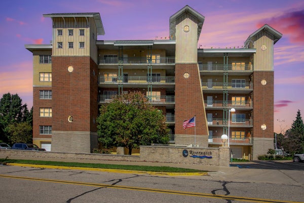 815 WELLS ST, SOUTH HAVEN, MI 49090 - Image d26a8e2bef5bc2c20a6d9e0384257301/4080003844