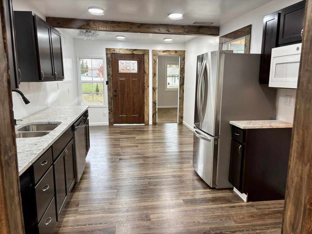 Photo of 460 Hazel Court, Muskegon, MI 49442 (MLS # 25057920)