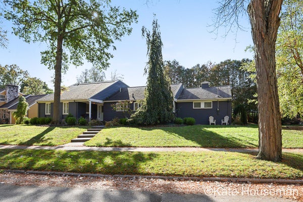 2121 E SHIAWASSEE DR SE, GRAND RAPIDS, MI 49506 - Image d2bc60ff358d1f39f12ec0e4f0cf90bc/1080635586