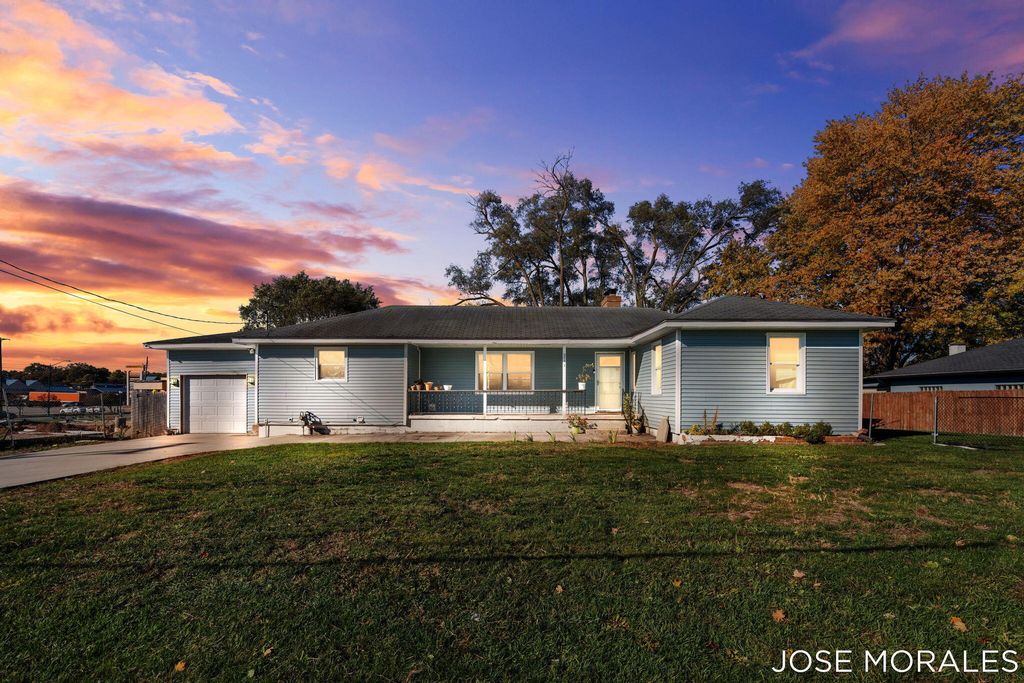 Photo of 2741 Riley Avenue SW, Wyoming, MI 49509 (MLS # 25056430)