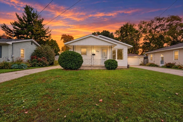 46 MAPLELAWN ST SW, GRAND RAPIDS, MI 49548 - Image d2f925b177461b9bdf2a7177be8833a4/103273342