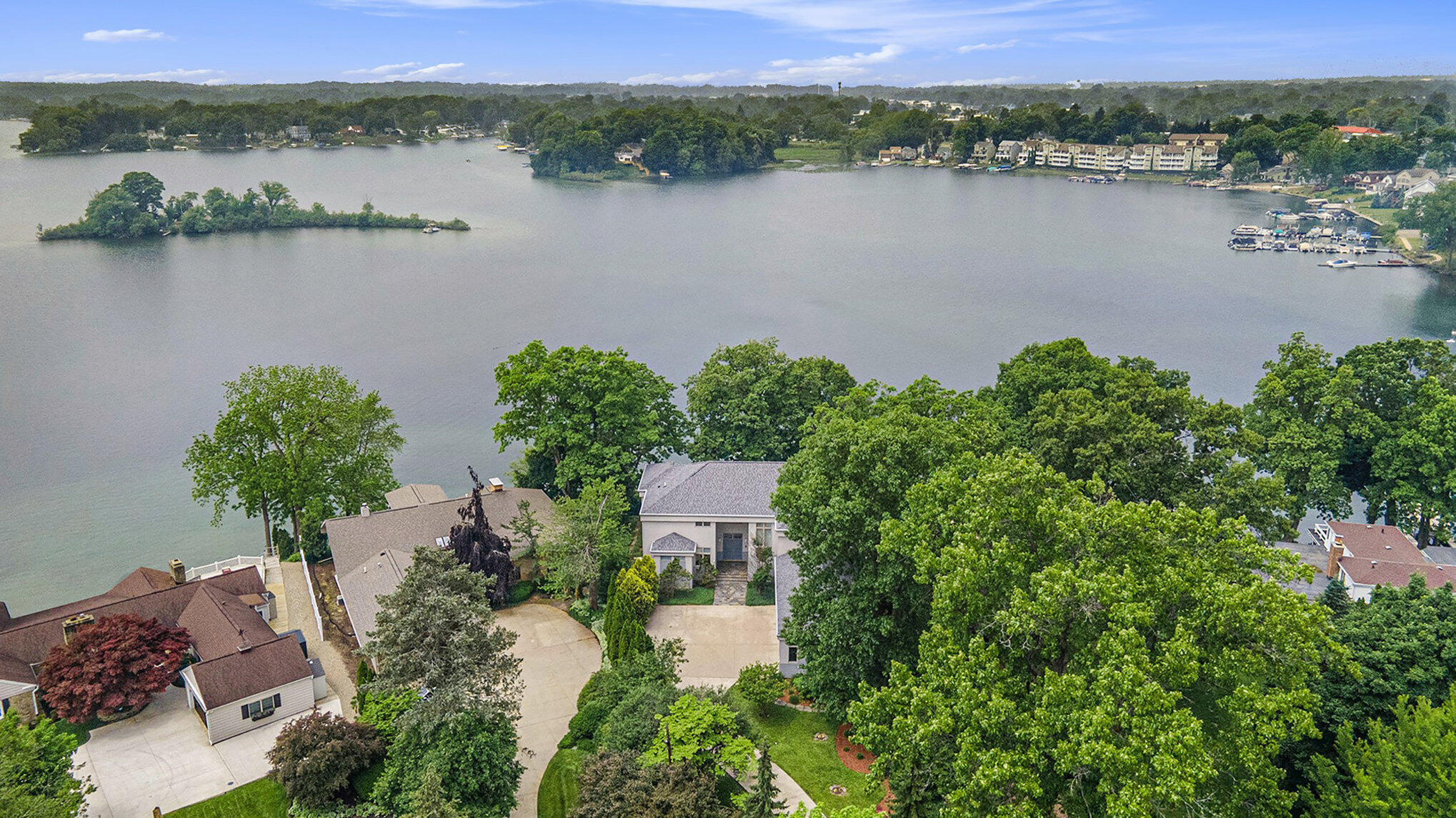 20 Hiawatha Drive
