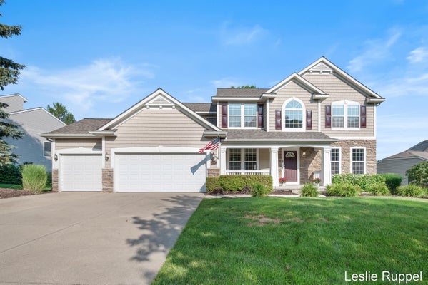 2643 ARBOR CHASE DR NE, GRAND RAPIDS, MI 49525 - Image d3088ea94a83a8d81d92bdef3253ea25/1737480148