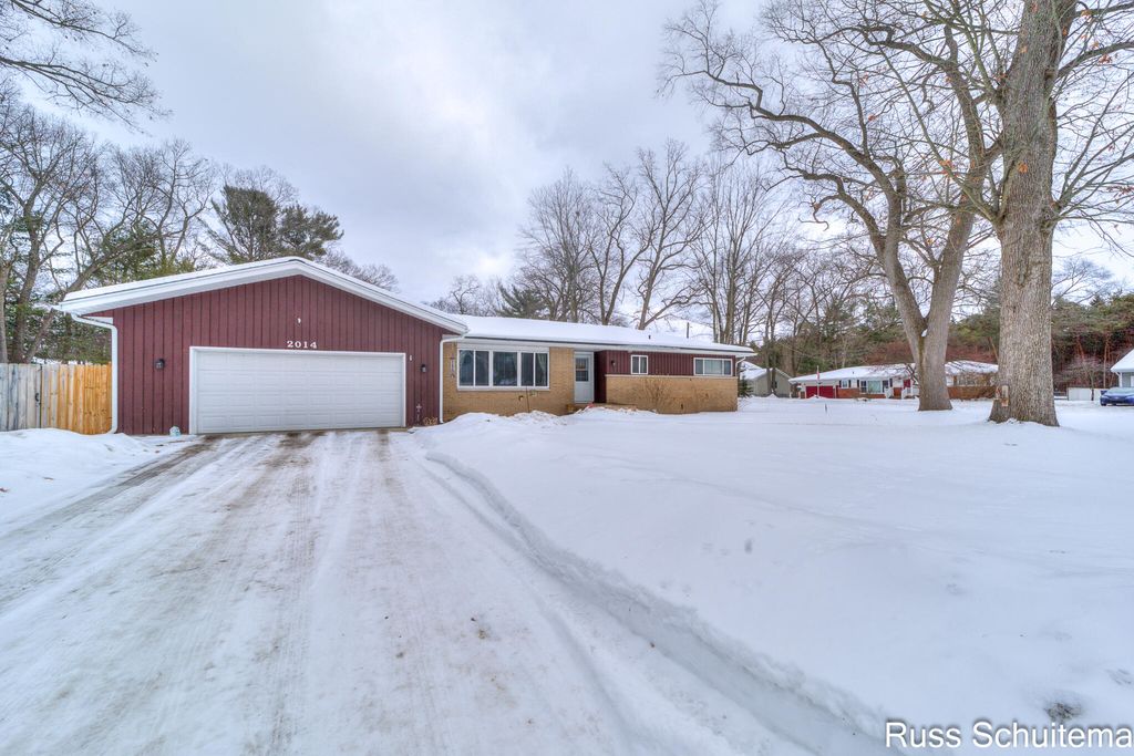 Photo of 2014 Bluebird Lane, Muskegon, MI 49445 (MLS # 26005563)