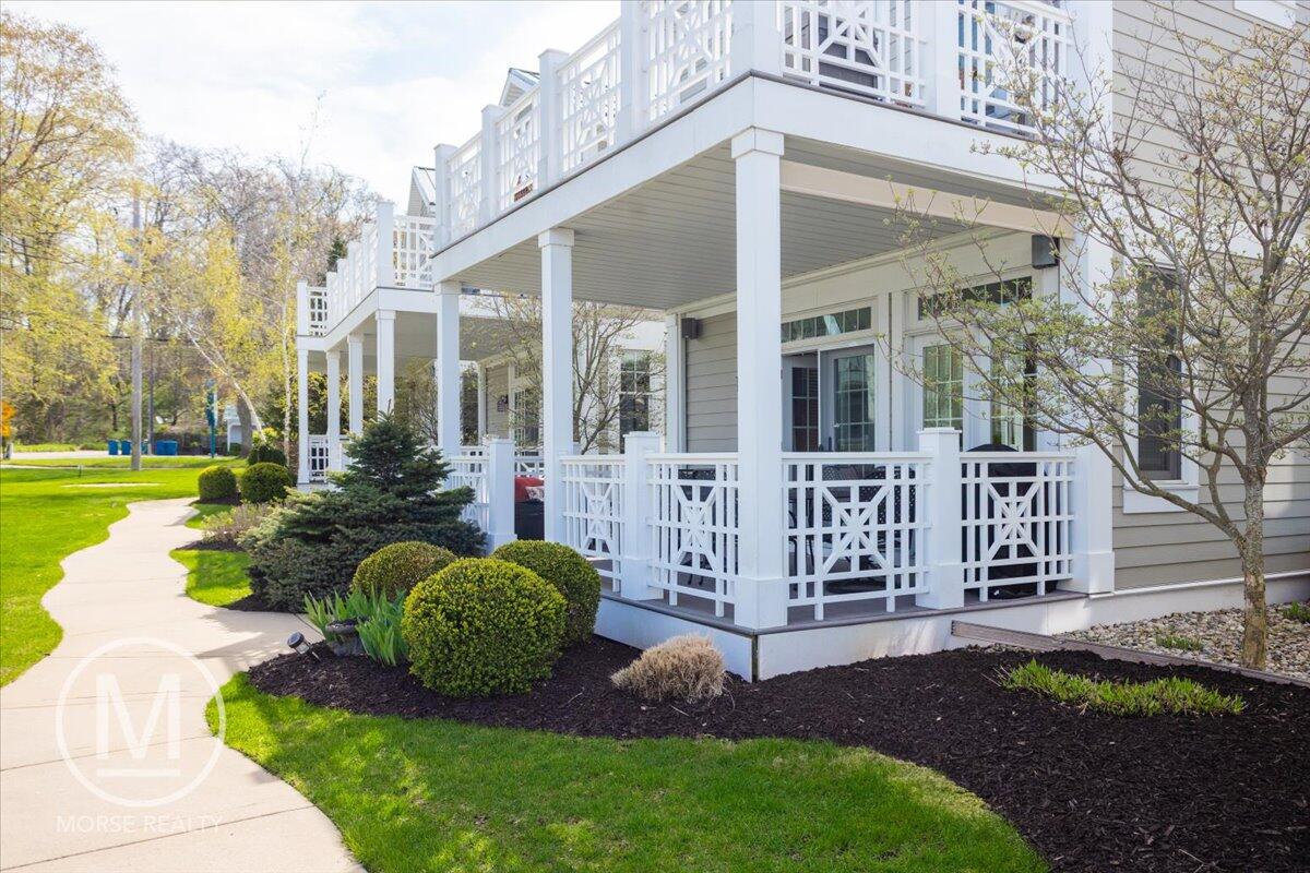 807 Lake Street