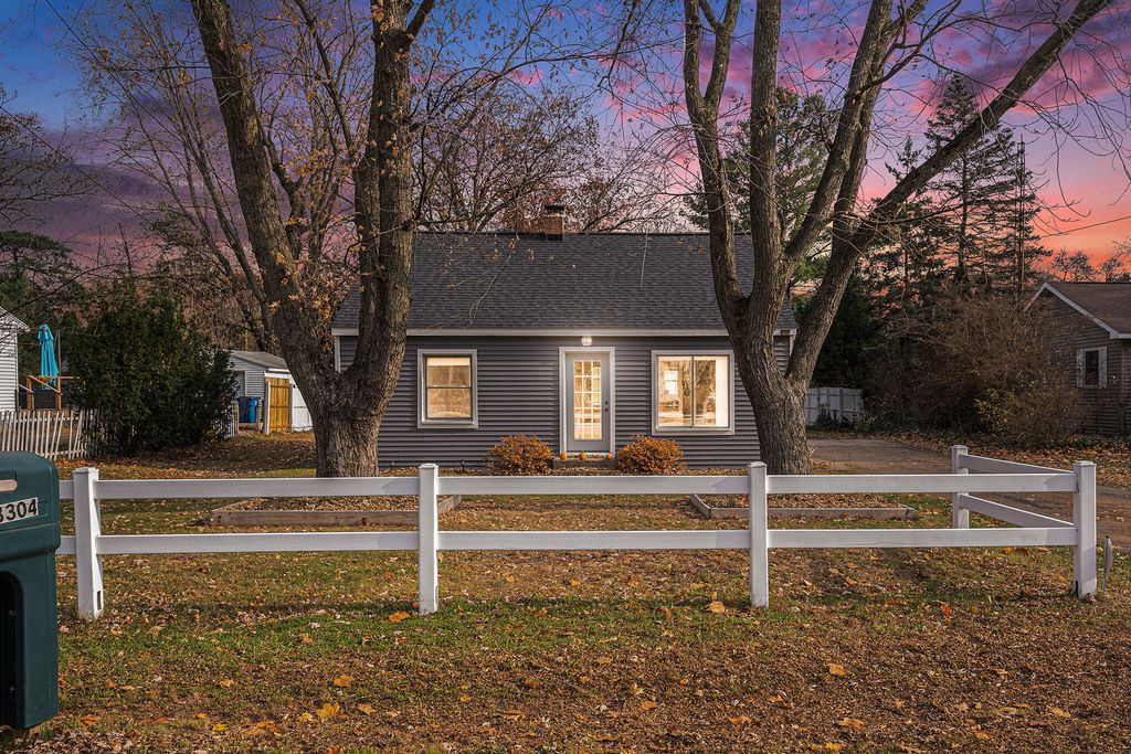 Photo of 3304 Charles Street, Muskegon, MI 49444 (MLS # 25058760)