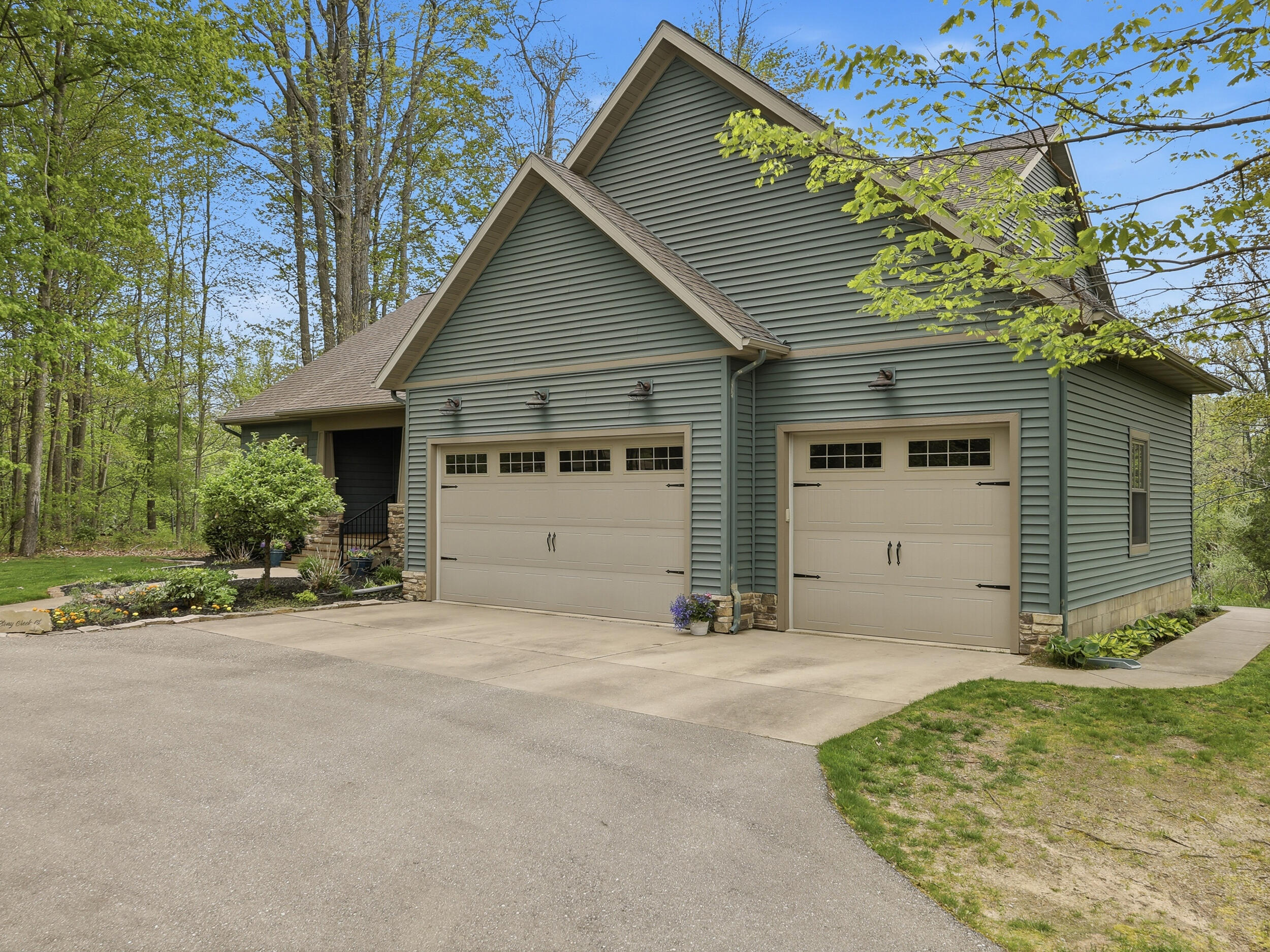 9694 Stony Creek Court