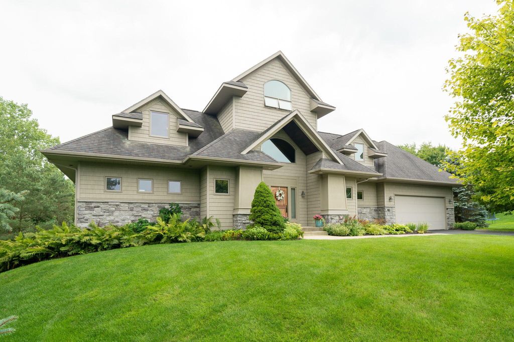 Photo of 5880 Stonecrop Drive NE, Belmont, MI 49306 (MLS # 23030274)