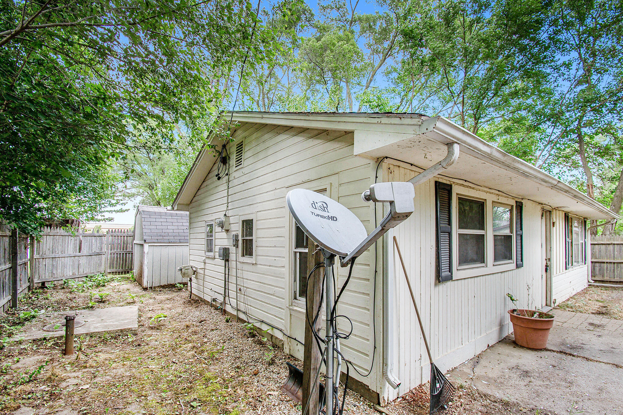 Portage, Michigan 49002, United States, 2 Bedrooms Bedrooms, ,1 BathroomBathrooms,Residential,Active,214927