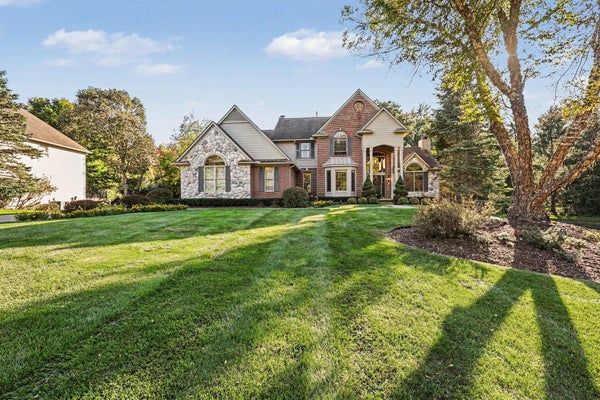 1270 WATERWAYS DR, ANN ARBOR, MI 48108 - Image d3feaed92972ed9bea37332ba0529c21/774759435