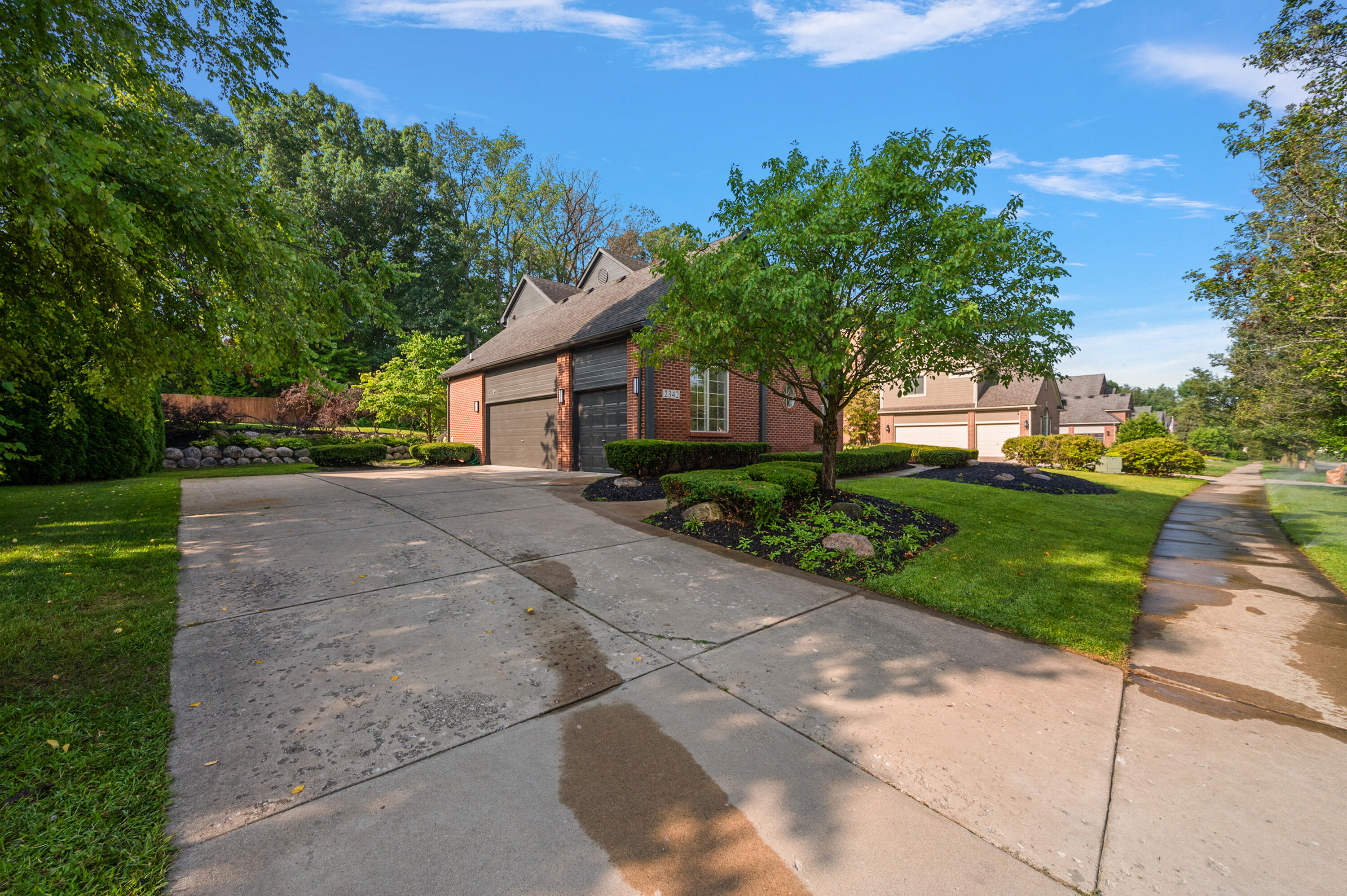 2342 Ivy Hill Drive