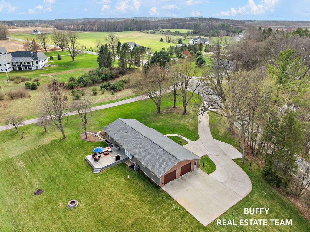 Photo of 7500 Tiffany Avenue NE, Rockford, MI 49341 (MLS # 26015732)