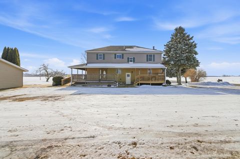 Photo of 15960 Kenowa Avenue, Kent City, MI 49330 (MLS # 26004712)