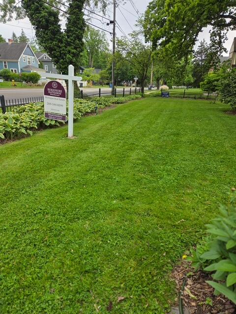 Kalamazoo, Michigan 49008, United States, 4 Bedrooms Bedrooms, ,3 BathroomsBathrooms,Residential,Active,128415