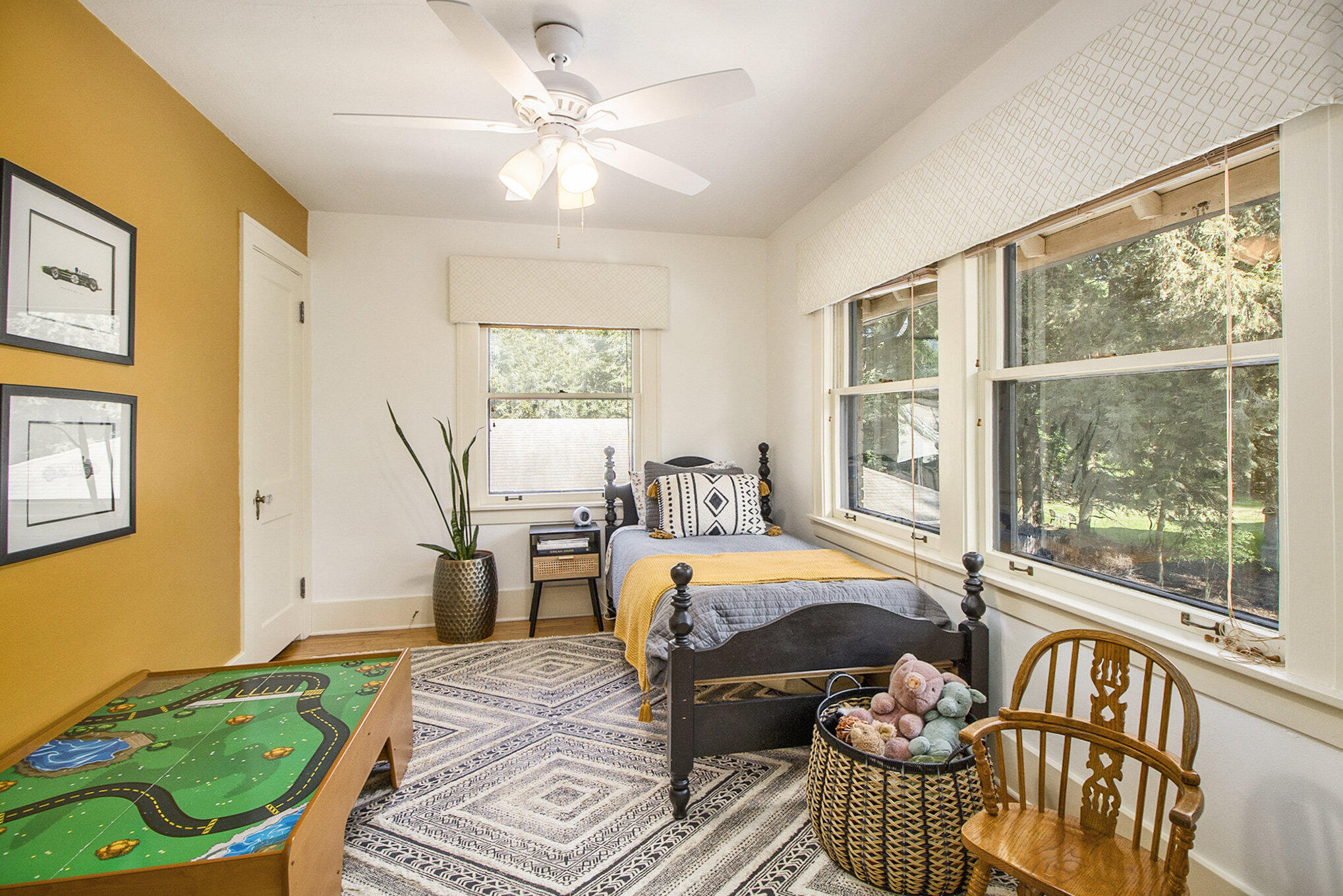 Kalamazoo, Michigan 49008, United States, 4 Bedrooms Bedrooms, ,3 BathroomsBathrooms,Residential,Active,128415