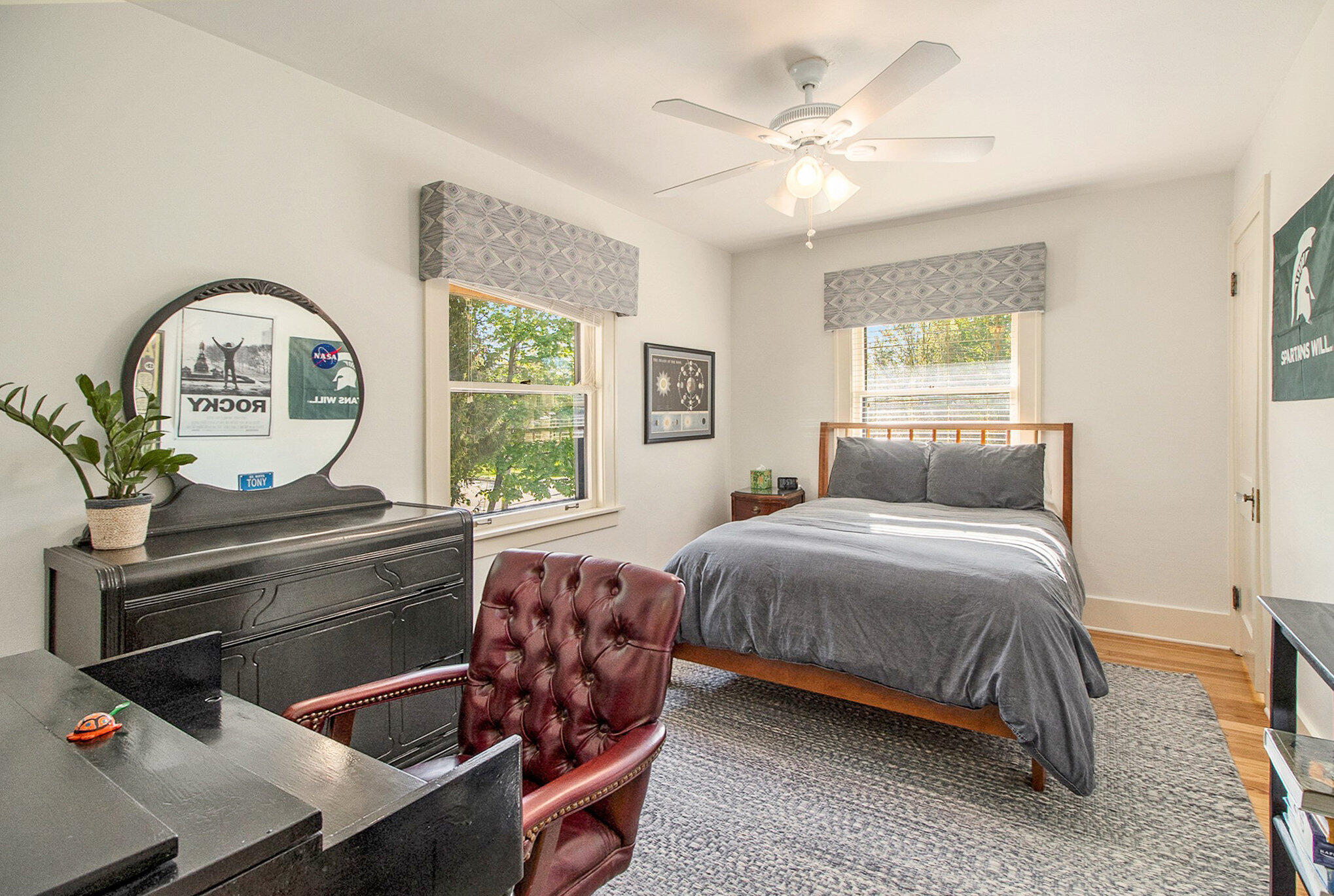 Kalamazoo, Michigan 49008, United States, 4 Bedrooms Bedrooms, ,3 BathroomsBathrooms,Residential,Active,128415