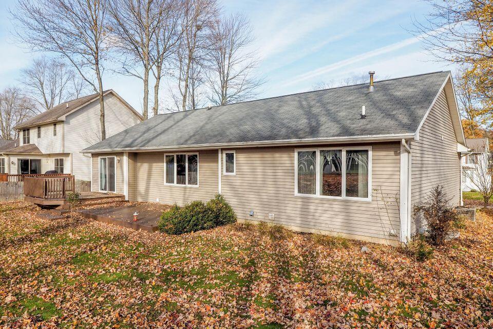 Portage, Michigan 49024, United States, 4 Bedrooms Bedrooms, ,3 BathroomsBathrooms,Residential,Active,224268