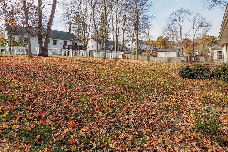 Portage, Michigan 49024, United States, 4 Bedrooms Bedrooms, ,3 BathroomsBathrooms,Residential,Active,224268