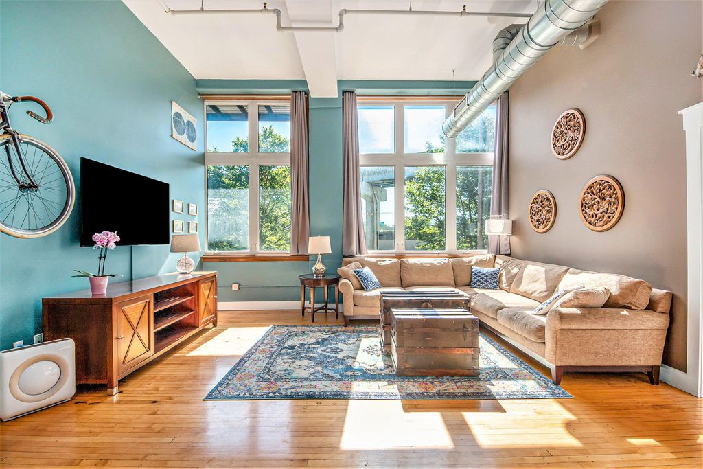 Photo of 600 Broadway Avenue NW #216, Grand Rapids, MI 49504 (MLS # 24031891)