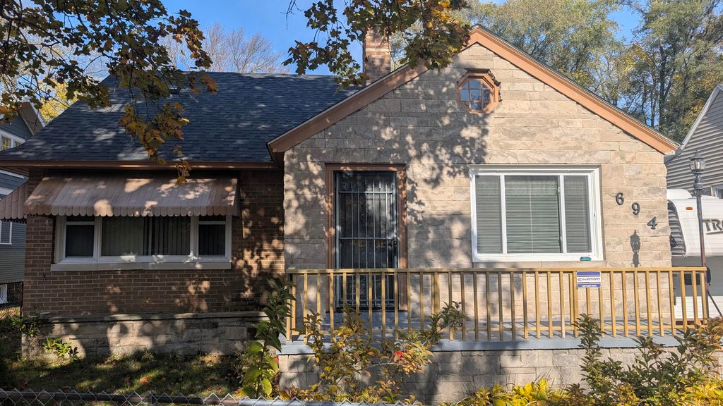 Photo of 694 Orchard Avenue, Muskegon, MI 49442 (MLS # 25056295)