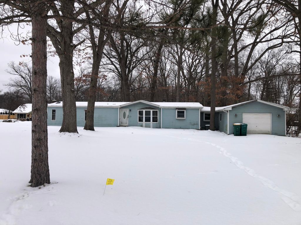 Photo of 10401 Ozga Street, Romulus, MI 48174 (MLS # 26005349)
