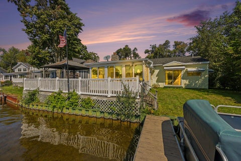 Photo for 225 N Lakeside Drive
