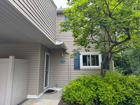 773 Kirts Boulevard Troy MI 48084