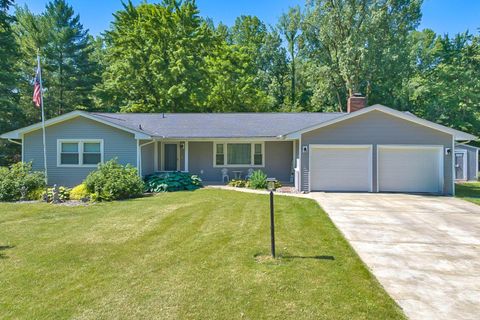 Photo of 571 Scott Drive, Coldwater, MI 49036 (MLS # 26001500)