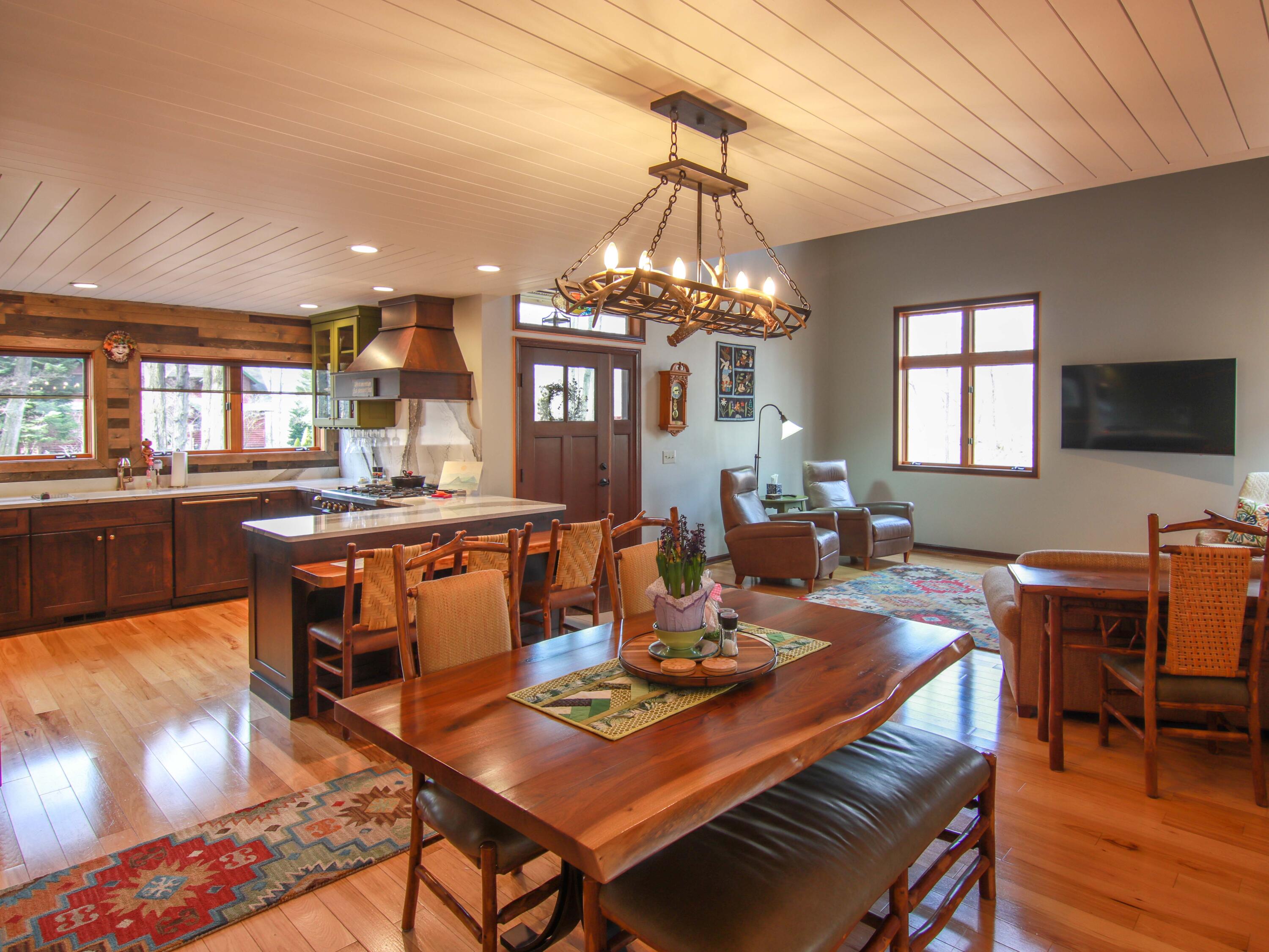 11610 Mountain Woods Drive
