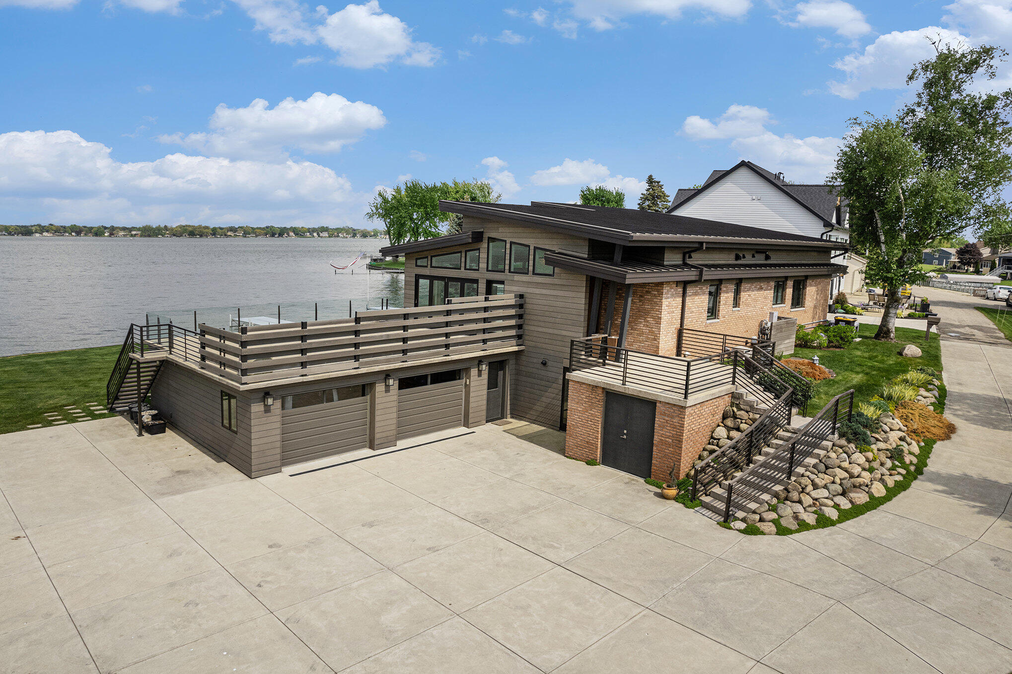 126 Robindale Court