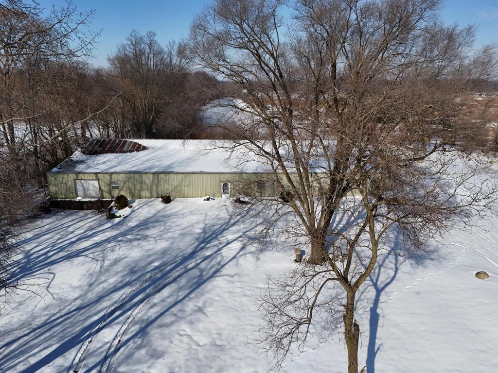 Photo of 19466 U.S. 12, Edwardsburg, MI 49112 (MLS # 26005051)