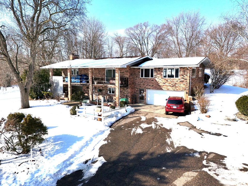 Photo of 19466 U.S. 12, Edwardsburg, MI 49112 (MLS # 26005051)