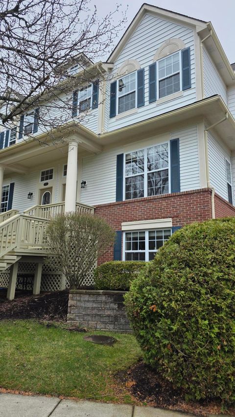 Photo of 1580 Kessler Avenue, Keego Harbor, MI 48320 (MLS # 26014992)