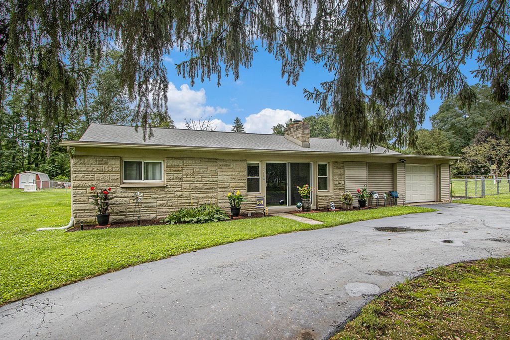 Photo of 12350 Sonoma Road, Battle Creek, MI 49015 (MLS # 26005820)