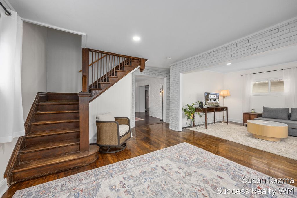 Photo of 177 Prospect Street, Rockford, MI 49341 (MLS # 26010589)