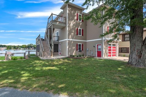 67592 95th Avenue Dowagiac MI 49047