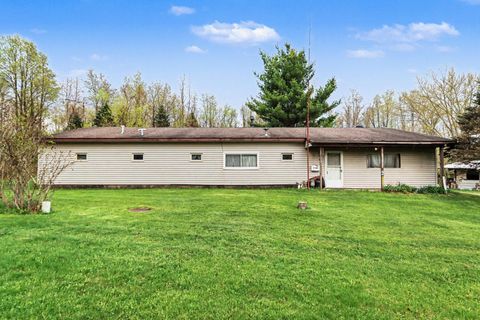 Photo of 9849 W V Avenue, Schoolcraft, MI 49087 (MLS # 26017749)