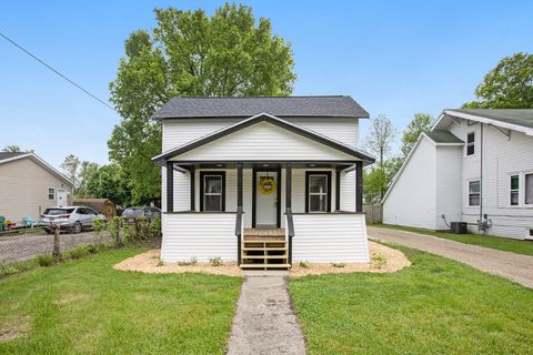 247 E Michigan Avenue, Three Rivers, MI 49093 - MLS#: 25021334