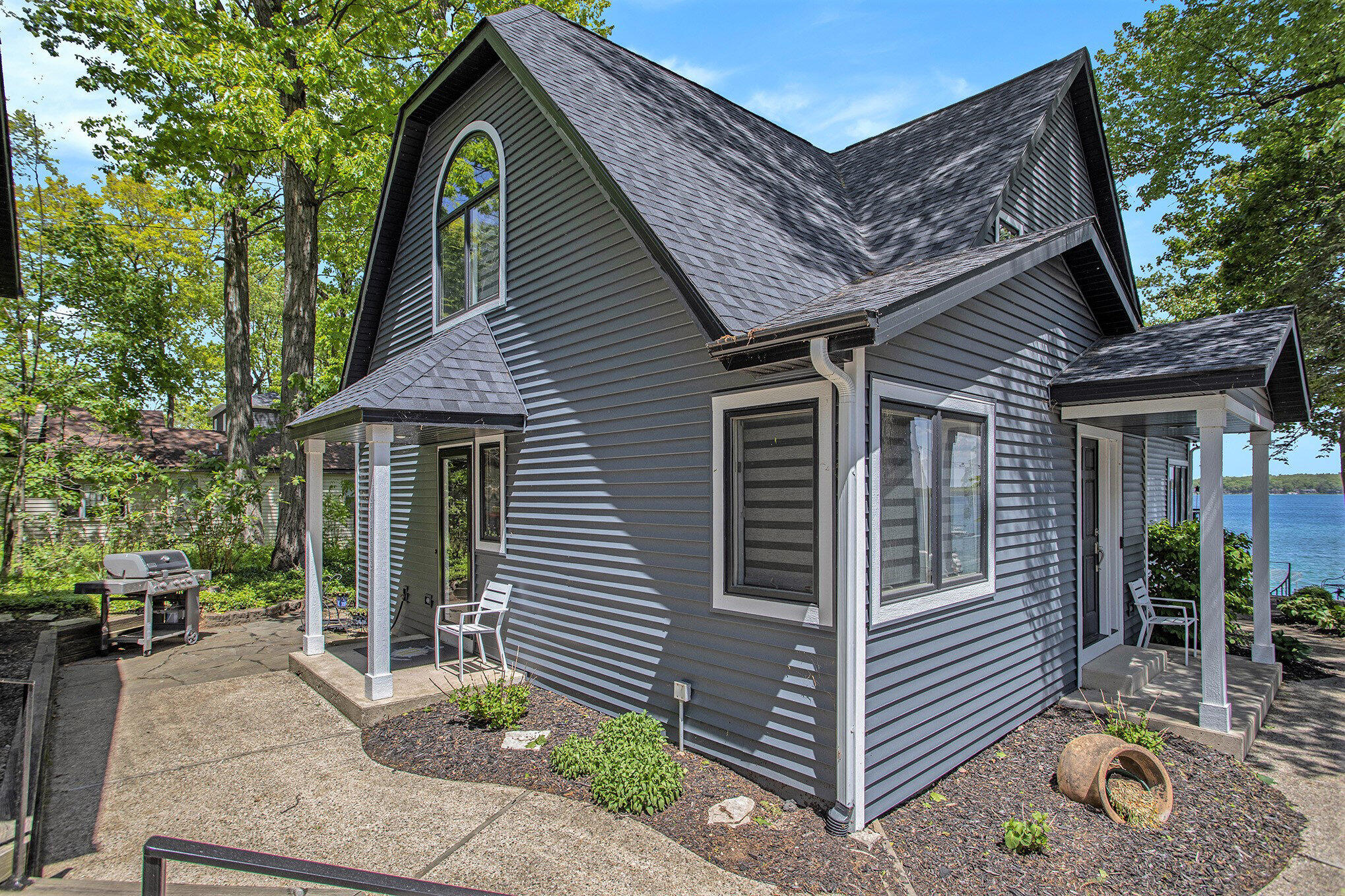 Richland, Michigan 49083, United States, 3 Bedrooms Bedrooms, ,2 BathroomsBathrooms,Residential,Active,91268