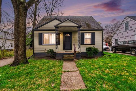 Photo of 26645 Pembroke Avenue, Redford, MI 48240 (MLS # 26016742)