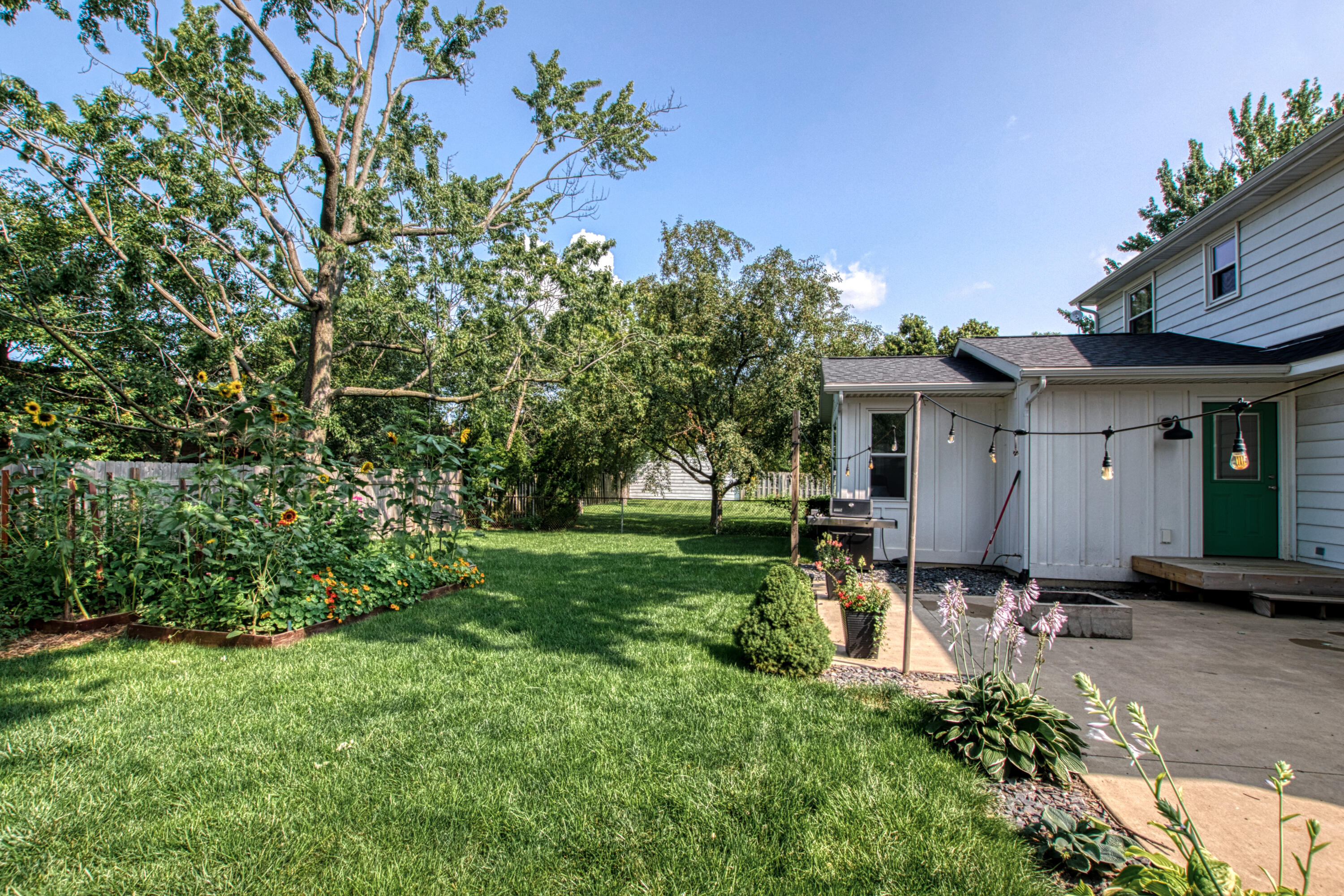 Photo 38 of 40 of 2017 Chesaning Drive SE house