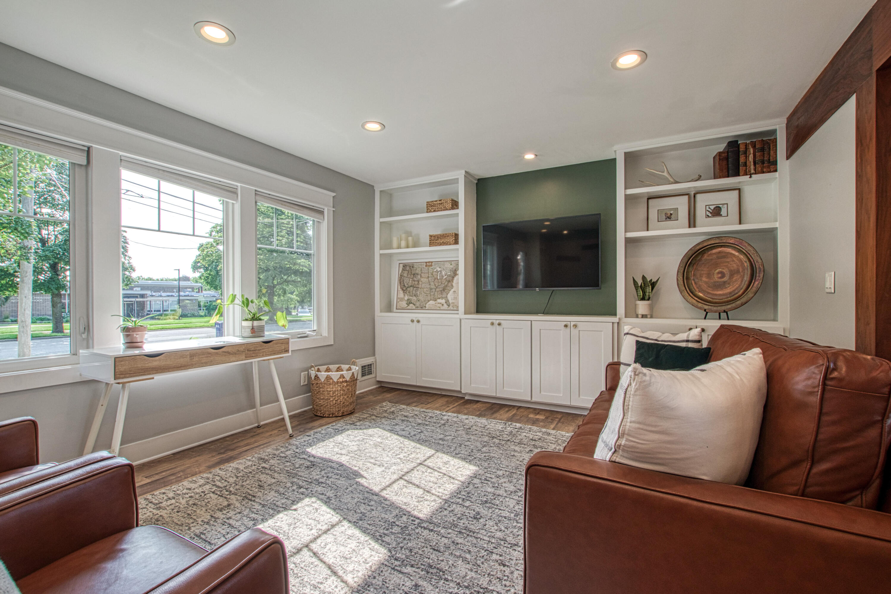 Photo 8 of 40 of 2017 Chesaning Drive SE house