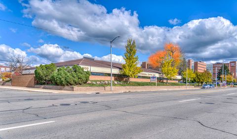 Photo of 900 E Michigan Avenue #106, Jackson, MI 49201 (MLS # 26008937)