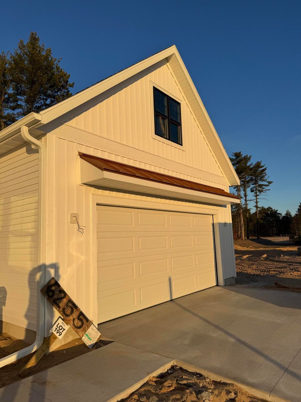 Photo of 6255 S Bear Den Trail, Muskegon, MI 49444 (MLS # 25053893)