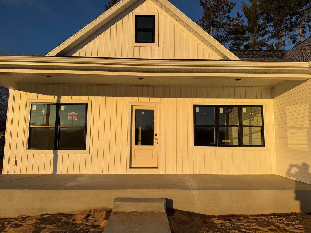 Photo of 6255 S Bear Den Trail, Muskegon, MI 49444 (MLS # 25053893)