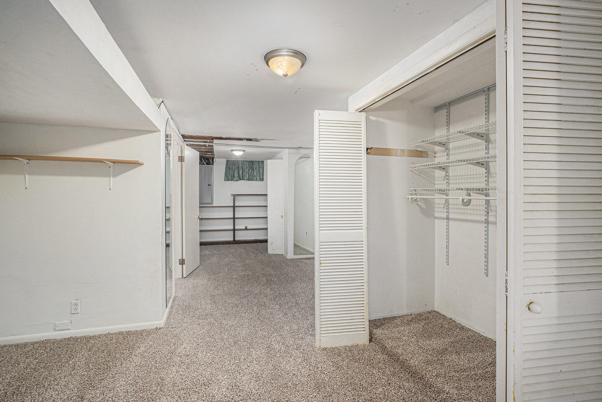 Richland, Michigan 49083, United States, 4 Bedrooms Bedrooms, ,4 BathroomsBathrooms,Residential,Active,194336