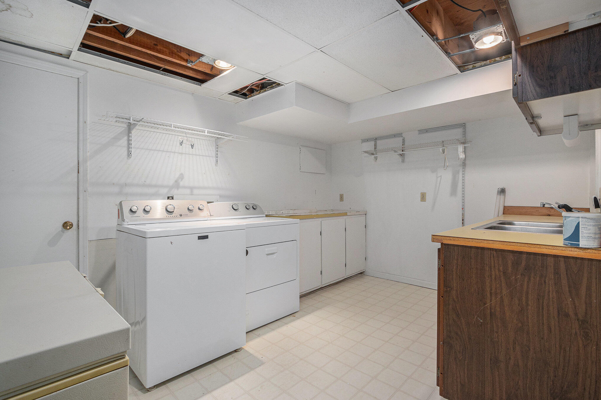 Richland, Michigan 49083, United States, 4 Bedrooms Bedrooms, ,4 BathroomsBathrooms,Residential,Active,194336