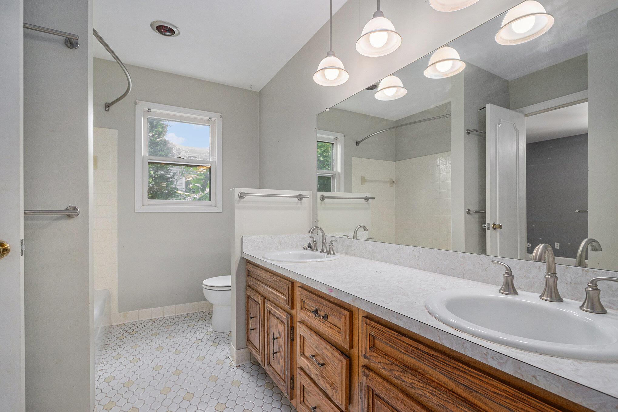 Richland, Michigan 49083, United States, 4 Bedrooms Bedrooms, ,4 BathroomsBathrooms,Residential,Active,194336