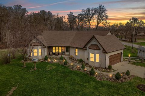 Photo of 298 Knollwood Court, Coldwater, MI 49036 (MLS # 26013043)